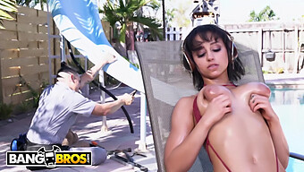 La Beauté Plantureuse Marilyn Mansion Exige Une Bite De Bangbros