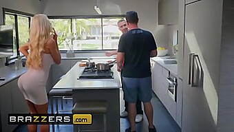 Brazilian wife shares her body with another man - Brazzers