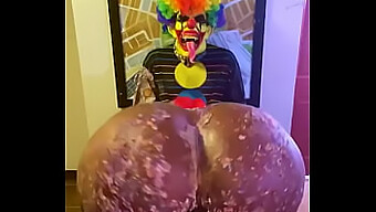 Gibby The Clown Krijgt Een Verjaardagsverrassing Van Victoria Cakes In Deze Hardcore Ebony Pornovideo