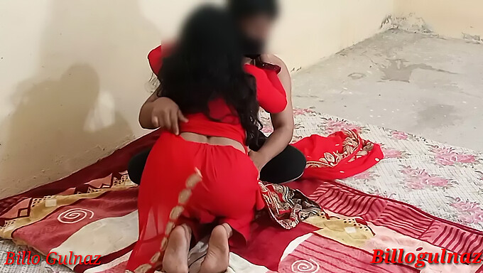 Pengantin Desi menikmati hubungan seks yang penuh gairah dengan suaminya dalam video panas ini